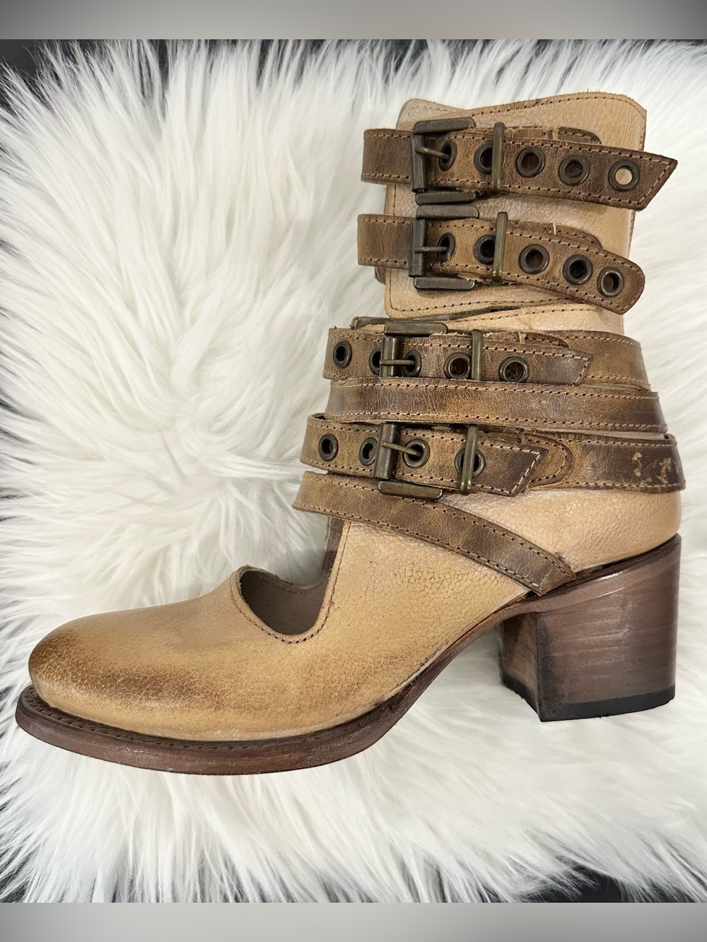 🦅 FREEBIRD BY STEVEN CLOVER Buckle Ankle Boots SZ 7 Tan - Picture 5 of 13